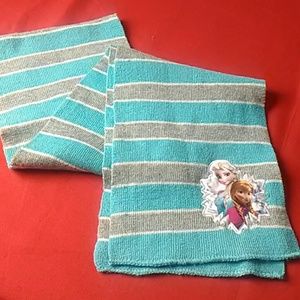 Disney Frozen Scarf EUC